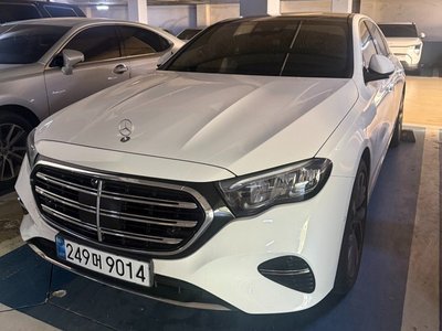 MERCEDES-BENZ E-CLASS - 1