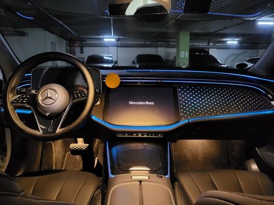 MERCEDES-BENZ E-CLASS - 9
