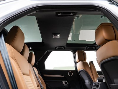 LAND ROVER DISCOVERY - 4