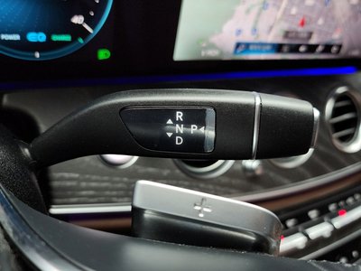 MERCEDES-BENZ E-CLASS - 9