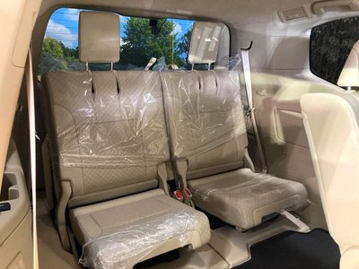 TOYOTA LAND CRUISER 300 - 10