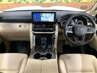 TOYOTA LAND CRUISER 300 - 2