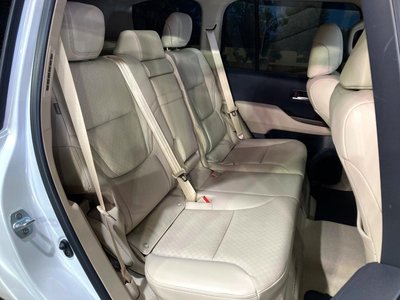 TOYOTA LAND CRUISER 300 - 9