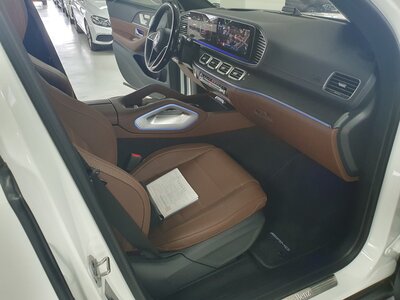 MERCEDES-BENZ GLS - 9