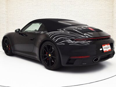 PORSCHE 911 CABRIOLET - 2