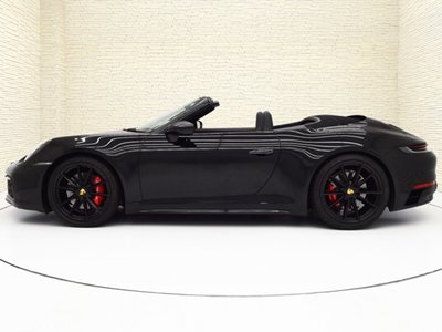 PORSCHE 911 CABRIOLET - 6