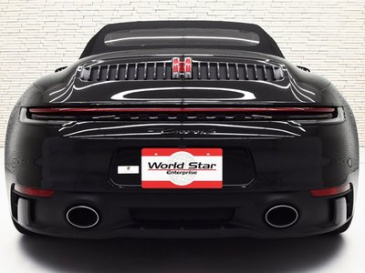 PORSCHE 911 CABRIOLET - 4