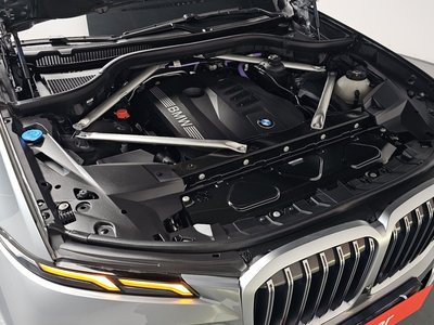 صورة 8 لـ 2024 BMW X7