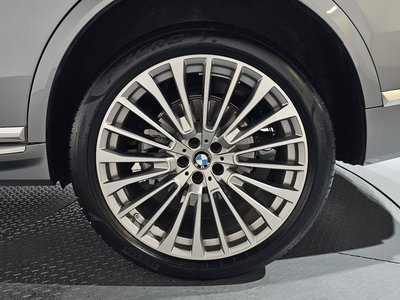 صورة 9 لـ 2024 BMW X7