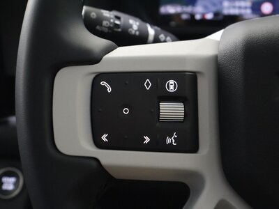 2025 LAND Rover DEFENDER — миниатюра 15