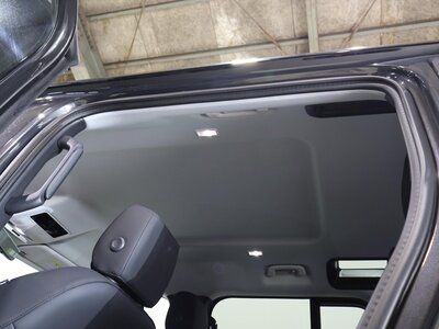 2025 LAND Rover DEFENDER — миниатюра 13