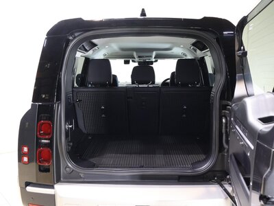 2025 LAND Rover DEFENDER — миниатюра 12