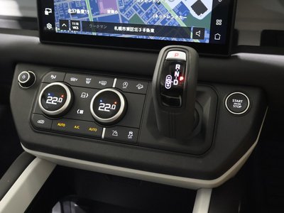 2025 LAND Rover DEFENDER — миниатюра 23