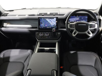 صورة 6 لـ 2025 LAND Rover DEFENDER