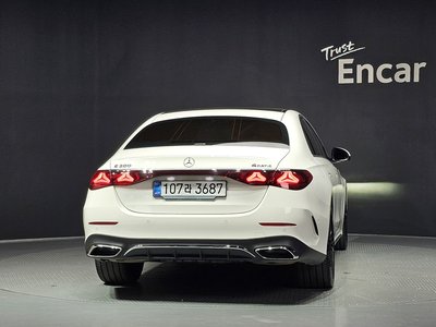 2025 Mercedes-BENZ E-CLASS — фото 3