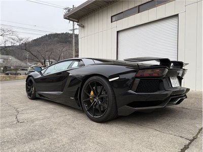 LAMBORGHINI AVENTADOR - 7