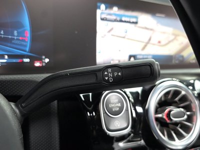 MERCEDES-BENZ CLA - 9