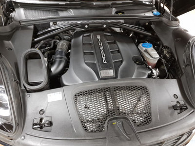 PORSCHE MACAN - 7