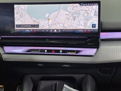 2025 BMW 5 SERIES — миниатюра 20