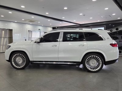 2025 Mercedes-BENZ GLS — фото 3