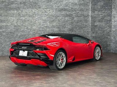صورة 2 لـ 2023 Lamborghini HURACAN