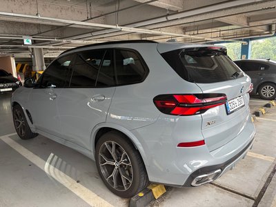 صورة 2 لـ 2026 BMW X5