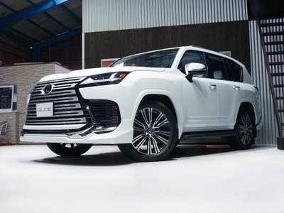 LEXUS LX - 1