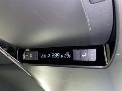 صورة 10 لـ 2024 Toyota VELLFIRE