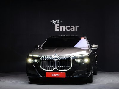 BMW 7 SERIES - 2