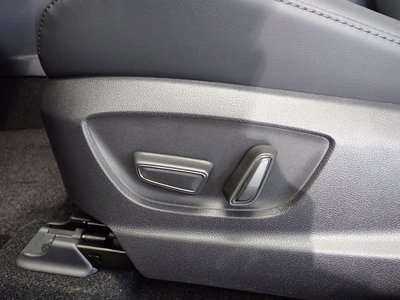 صورة مصغرة 35 لـ 2023 Toyota CROWN CROSSOVER