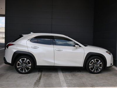 LEXUS UX - 4