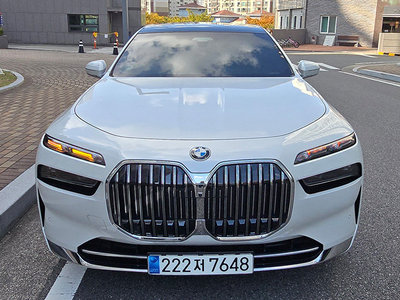 BMW 7 SERIES