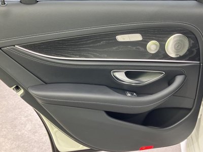 2021 Mercedes-BENZ E-CLASS 缩略图 22