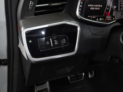 2021 AUDI RS6 缩略图 25