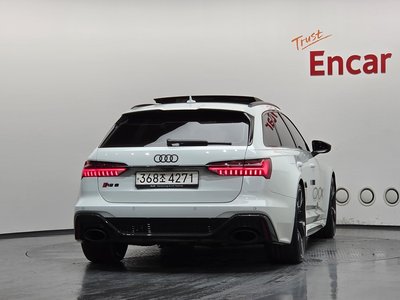 صورة 4 لـ 2021 AUDI RS6