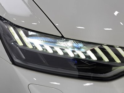 صورة 9 لـ 2021 AUDI RS6