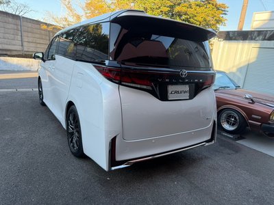 TOYOTA VELLFIRE - 2