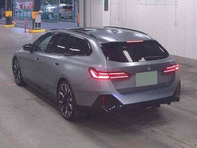 BMW I5 - 2