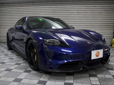 2021 Porsche TAYCAN photo 4