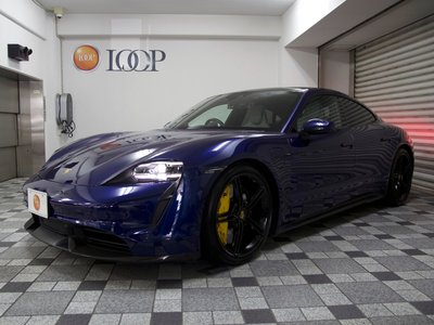 2021 Porsche TAYCAN photo 2