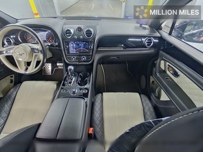 BENTLEY BENTAYGA - 3