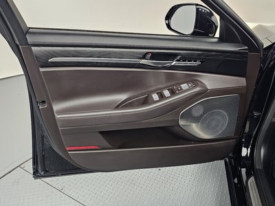 2019 Genesis G90 缩略图 14