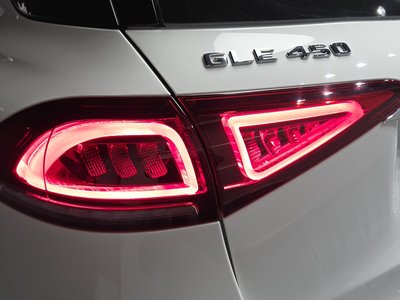 MERCEDES-BENZ GLE - 10