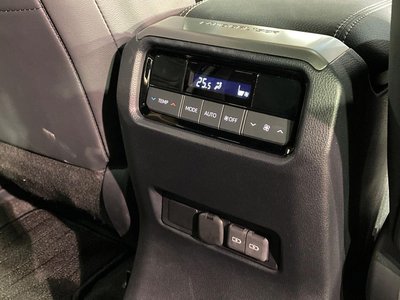 2025 Toyota LAND CRUISER 250 缩略图 40