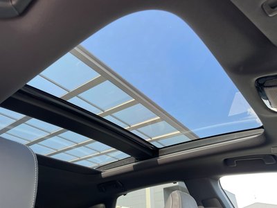 2023 Lexus RX thumbnail 19