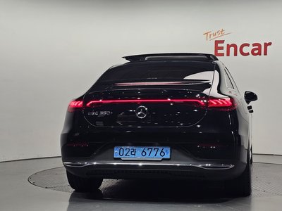 MERCEDES-BENZ EQE - 4