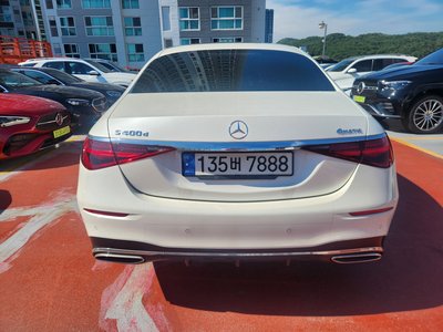 2022 Mercedes-BENZ S-CLASS photo 2