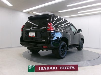 TOYOTA LAND CRUISER PRADO - 3
