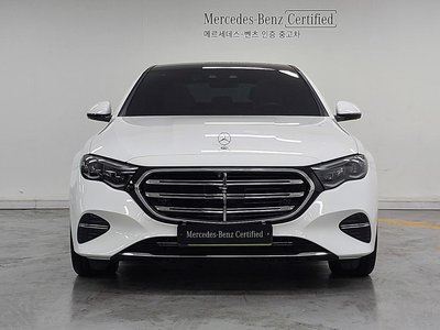 MERCEDES-BENZ E-CLASS - 2