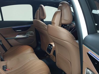 MERCEDES-BENZ E-CLASS - 10